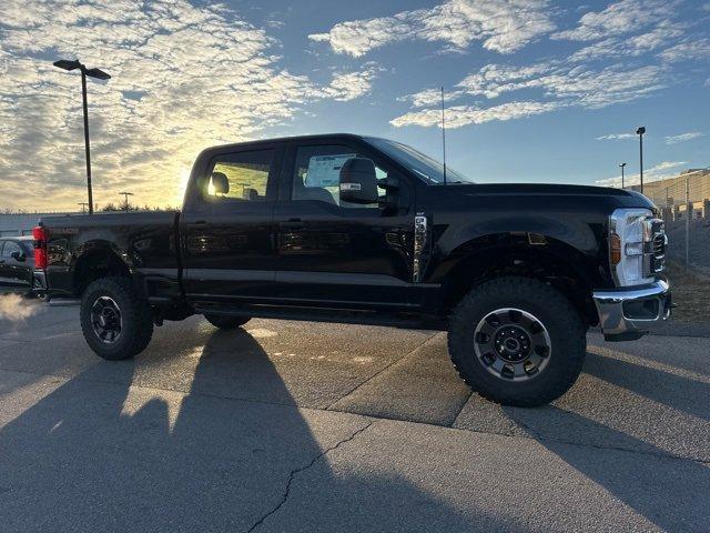 new 2024 Ford F-350 car, priced at $62,900