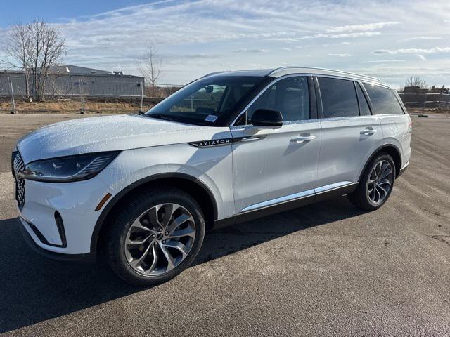 new 2025 Lincoln Aviator car, priced at $70,196