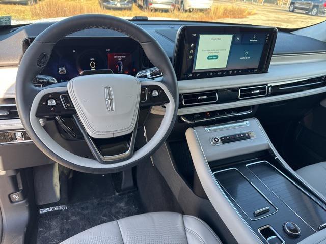 new 2025 Lincoln Aviator car, priced at $70,196