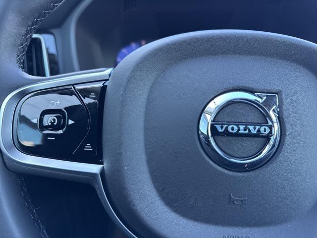 new 2025 Volvo XC60 Plug-In Hybrid car, priced at $63,235