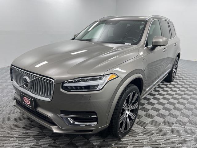 used 2022 Volvo XC90 Recharge Plug-In Hybrid car, priced at $48,900