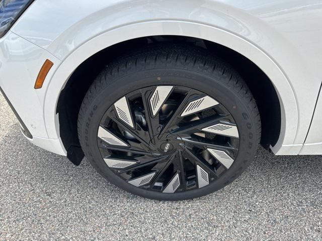 new 2024 Lincoln Nautilus car, priced at $77,095