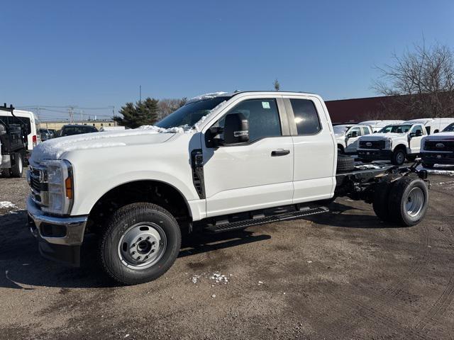 new 2024 Ford F-350 car, priced at $58,430