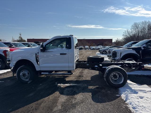 new 2024 Ford F-350 car, priced at $56,900