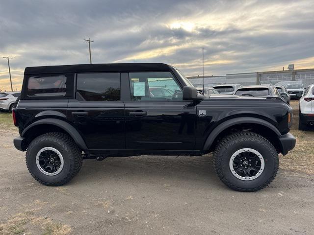 new 2024 Ford Bronco car, priced at $50,511