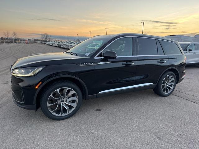 new 2025 Lincoln Aviator car, priced at $69,651