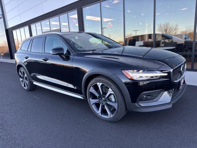 new 2025 Volvo V60 Cross Country car, priced at $64,920