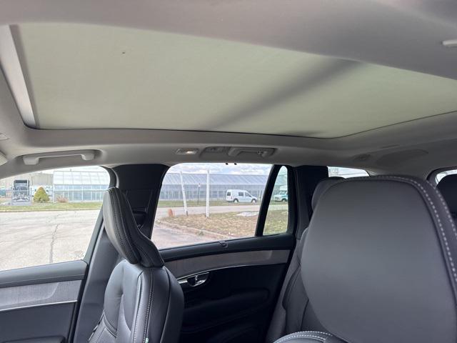 new 2025 Volvo XC90 Plug-In Hybrid car, priced at $80,295