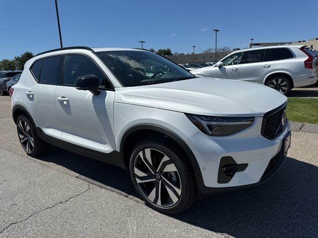 new 2024 Volvo XC40 car, priced at $48,410