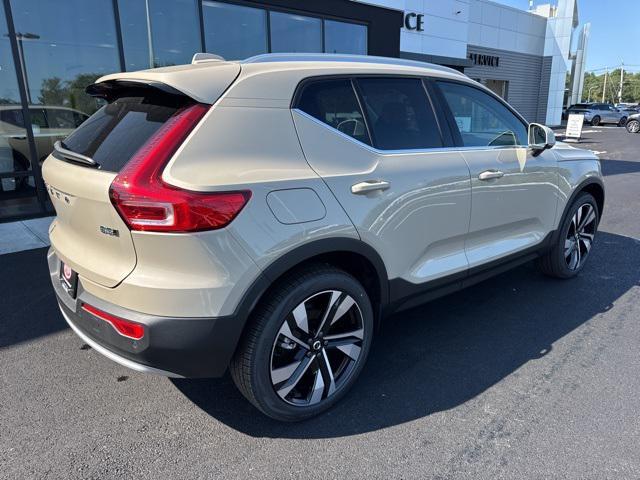 new 2025 Volvo XC40 car, priced at $48,040