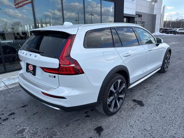 new 2025 Volvo V60 Cross Country car, priced at $60,725