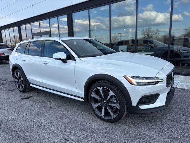 new 2025 Volvo V60 Cross Country car, priced at $60,725