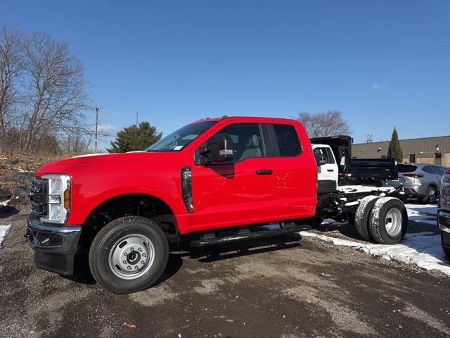 new 2024 Ford F-350 car, priced at $58,430