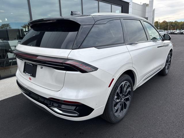 new 2024 Lincoln Nautilus car, priced at $60,058