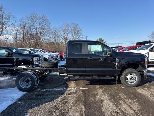 new 2024 Ford F-350 car, priced at $58,430