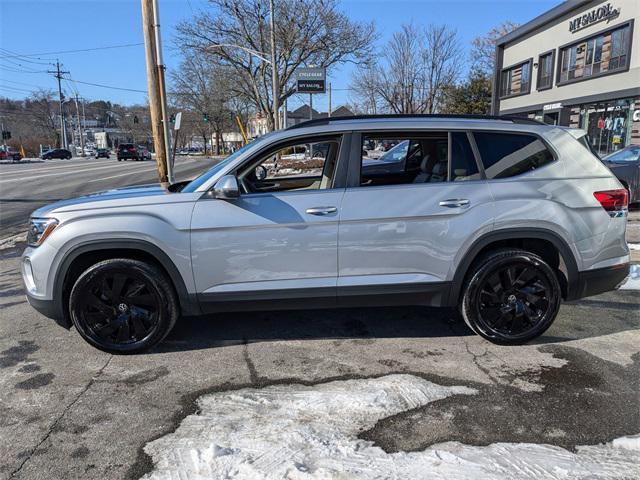 used 2024 Volkswagen Atlas car, priced at $34,900