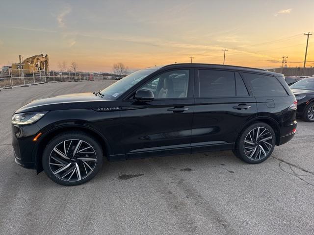 new 2025 Lincoln Aviator car, priced at $89,253