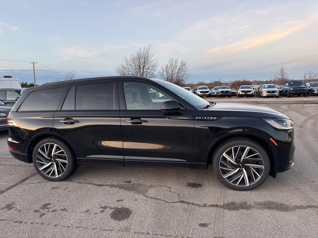 new 2025 Lincoln Aviator car, priced at $89,253