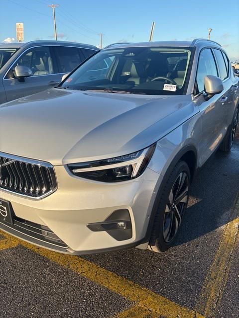 used 2025 Volvo XC40 car, priced at $49,040