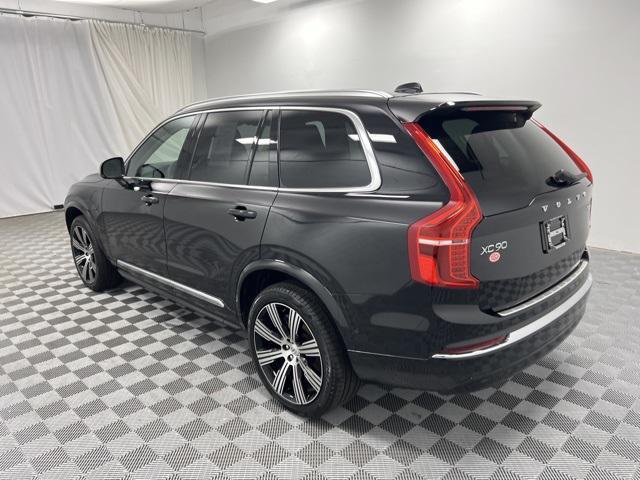 new 2025 Volvo XC90 Plug-In Hybrid car