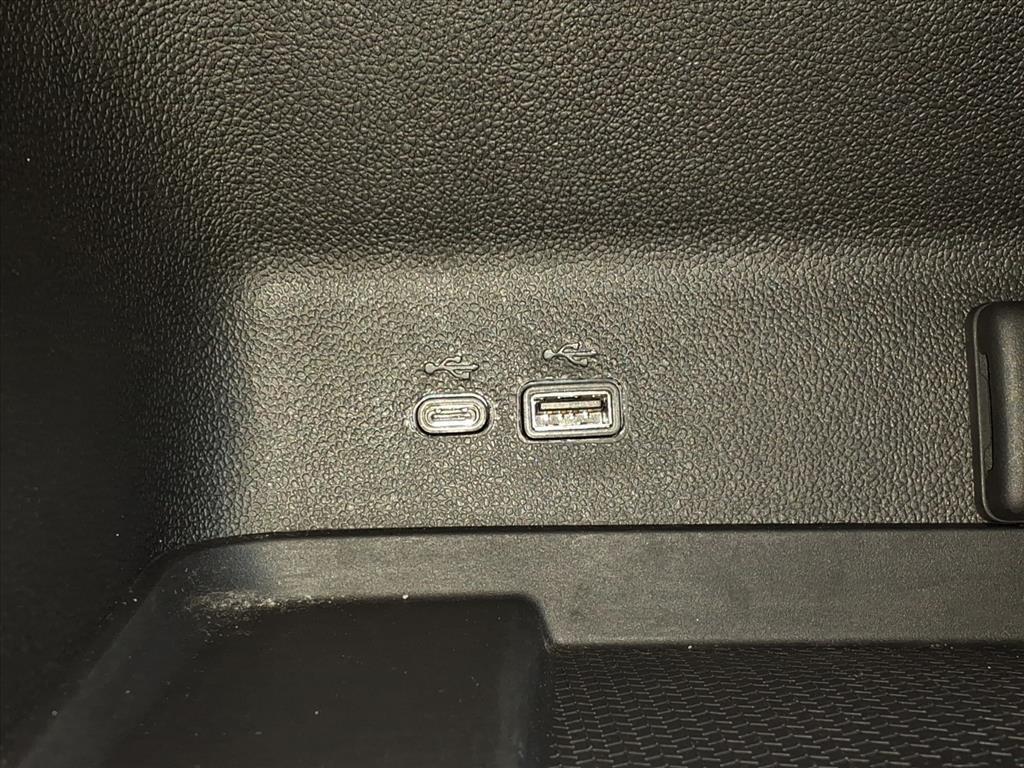 used 2025 Chevrolet Traverse car, priced at $37,681