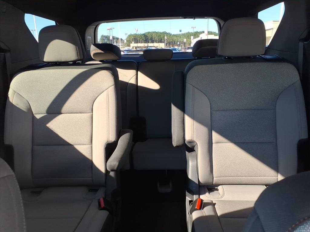 used 2025 Chevrolet Traverse car, priced at $37,681