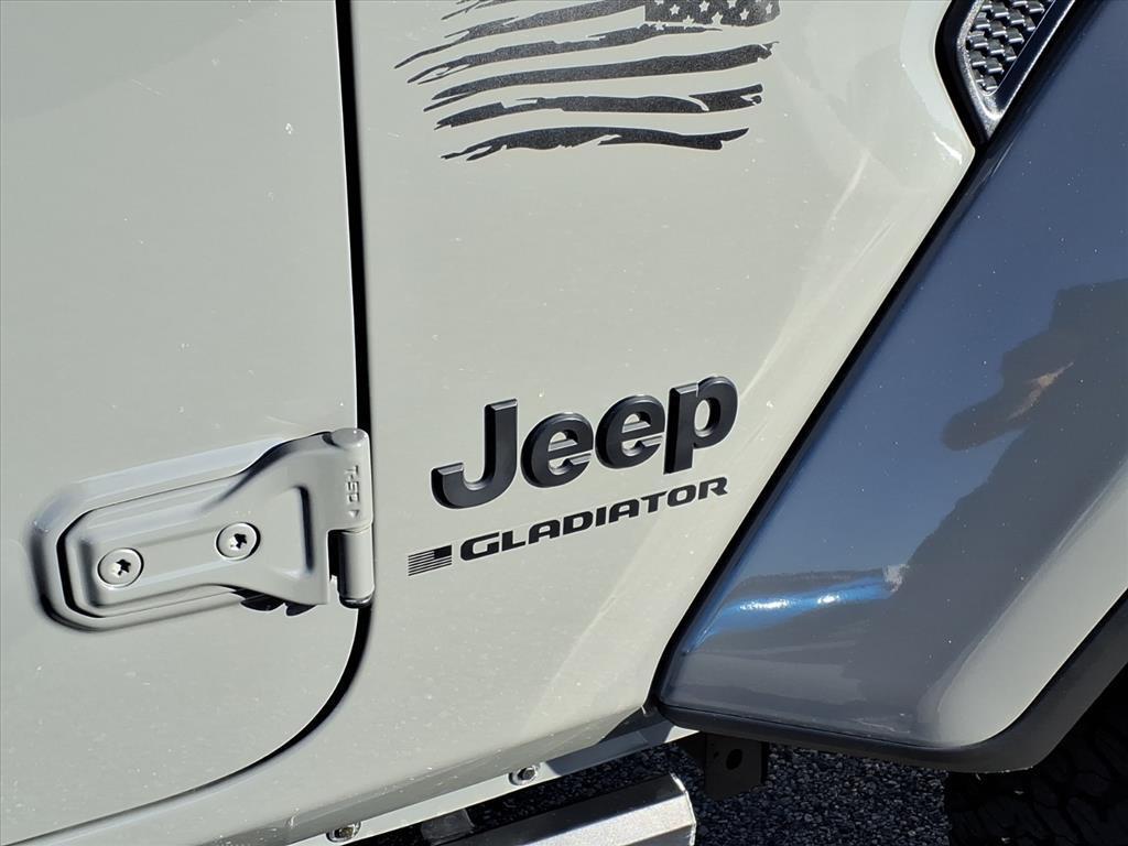 used 2023 Jeep Gladiator car, priced at $35,882