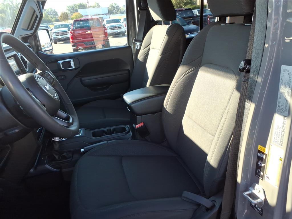 used 2023 Jeep Gladiator car, priced at $35,882
