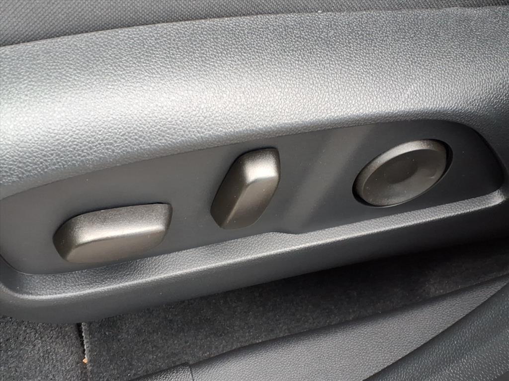 new 2026 Chevrolet Equinox car, priced at $32,153