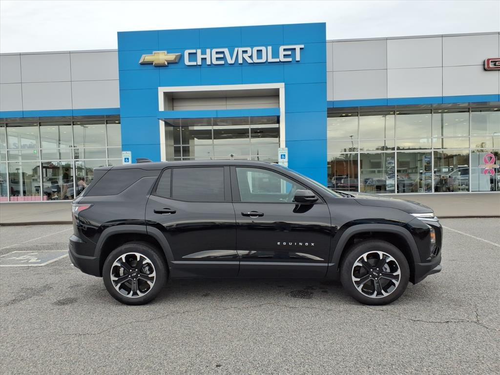 new 2026 Chevrolet Equinox car, priced at $31,900