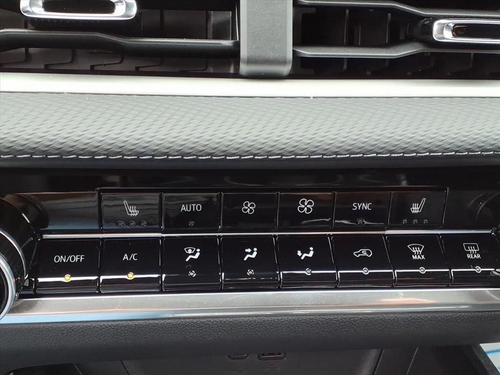 new 2026 Chevrolet Equinox car, priced at $31,900