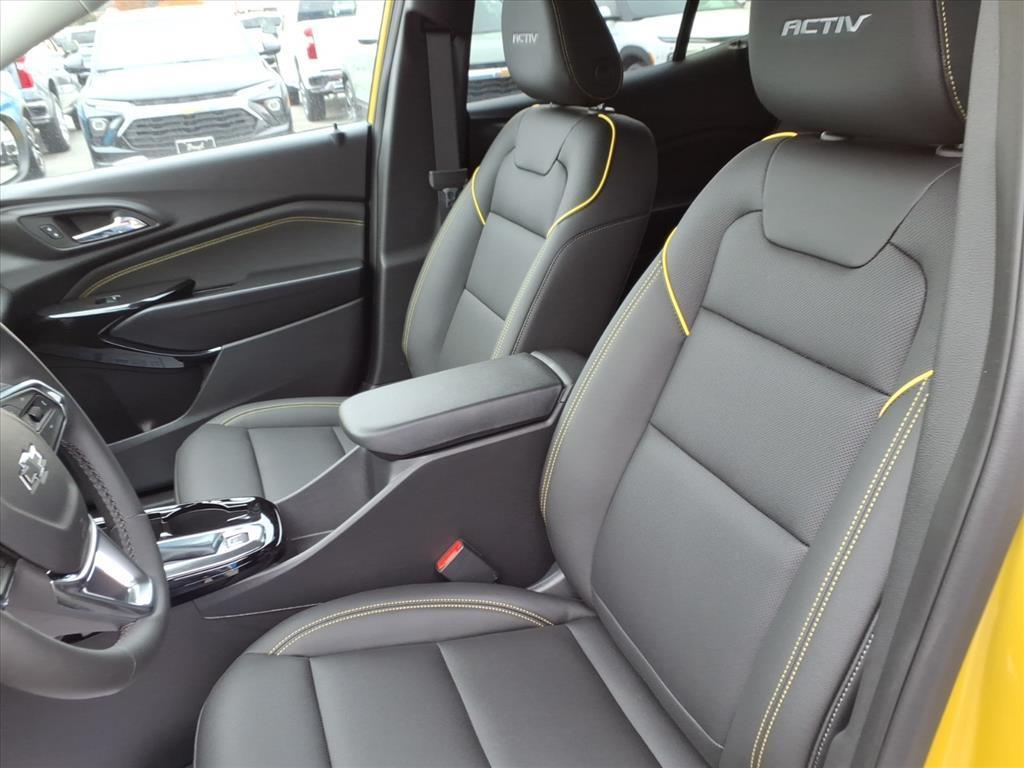 new 2025 Chevrolet Trax car, priced at $24,900