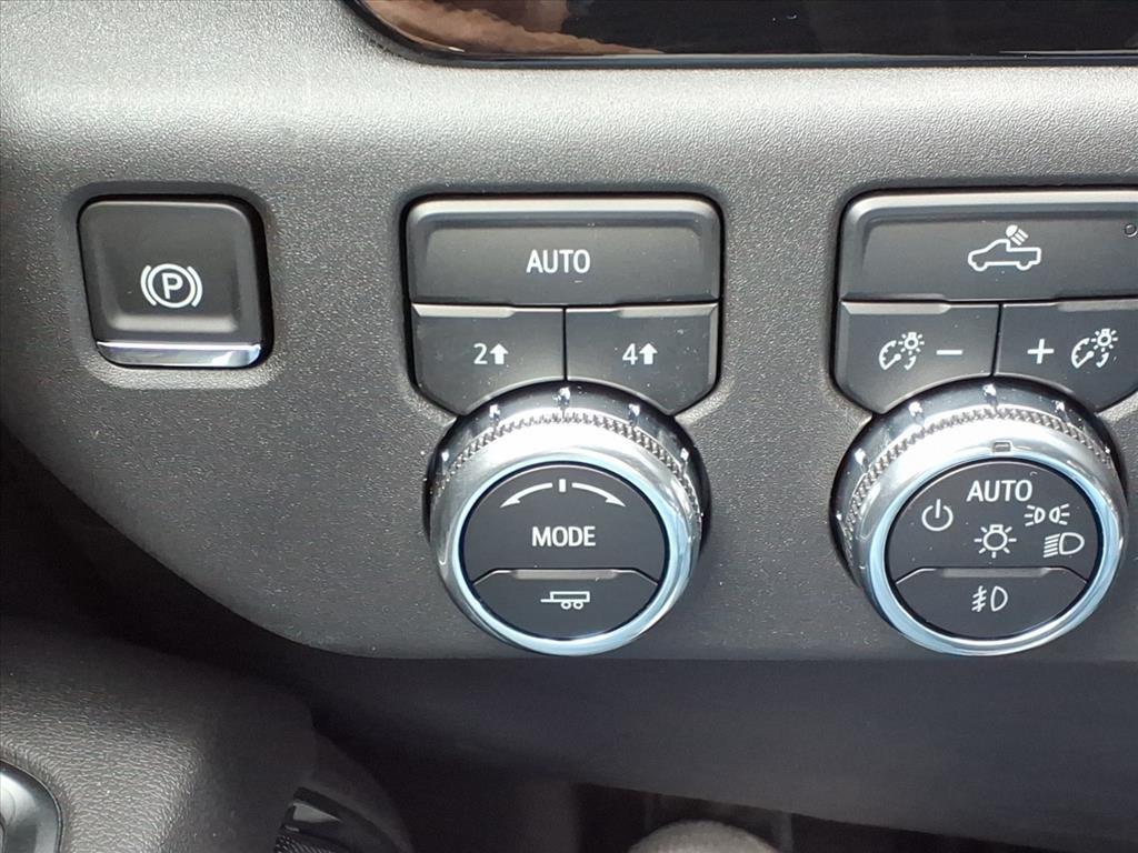 new 2025 GMC Sierra 1500 car, priced at $51,200