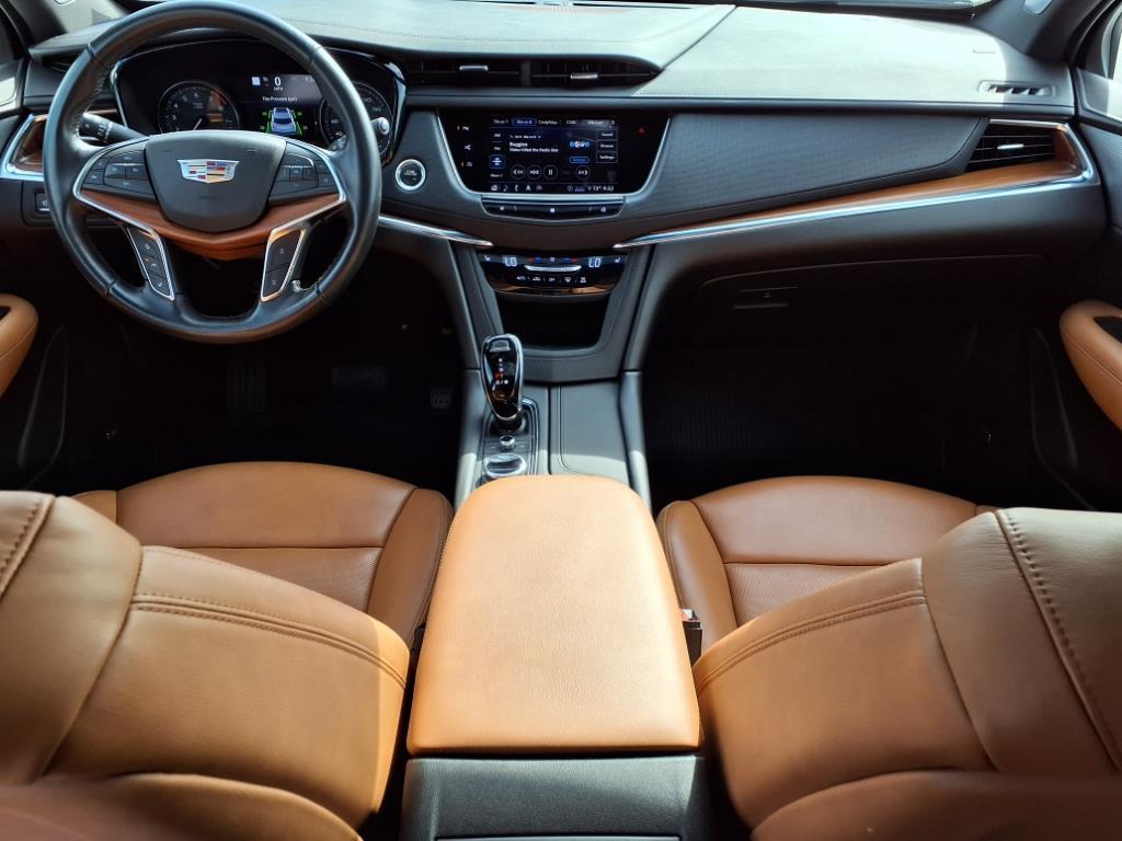 used 2020 Cadillac XT5 car, priced at $25,881