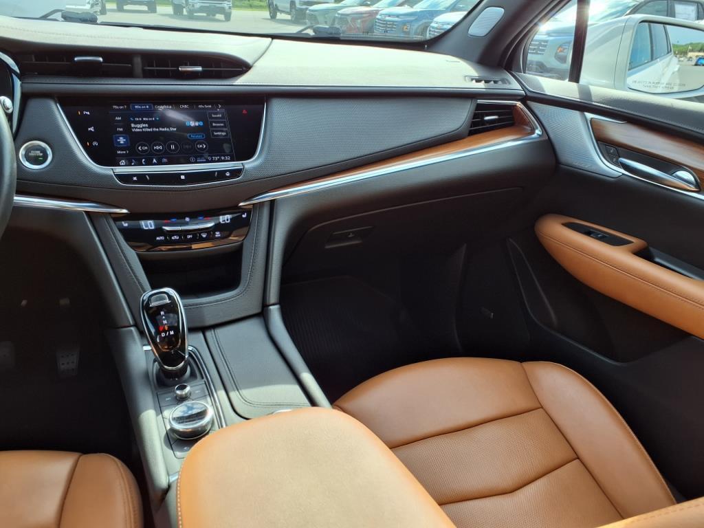 used 2020 Cadillac XT5 car, priced at $25,881