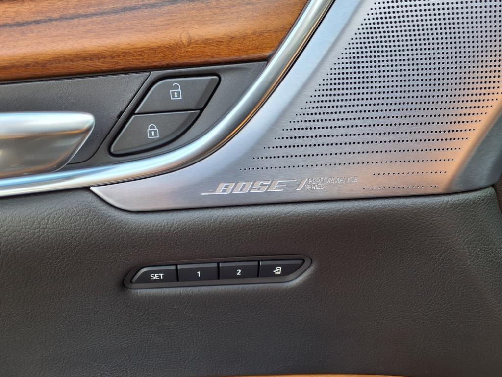 used 2020 Cadillac XT5 car, priced at $25,881