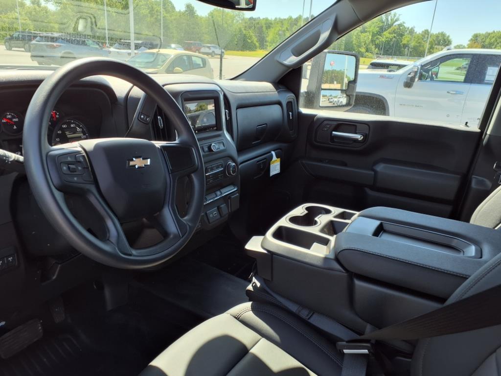 new 2025 Chevrolet Silverado 3500 car, priced at $77,400