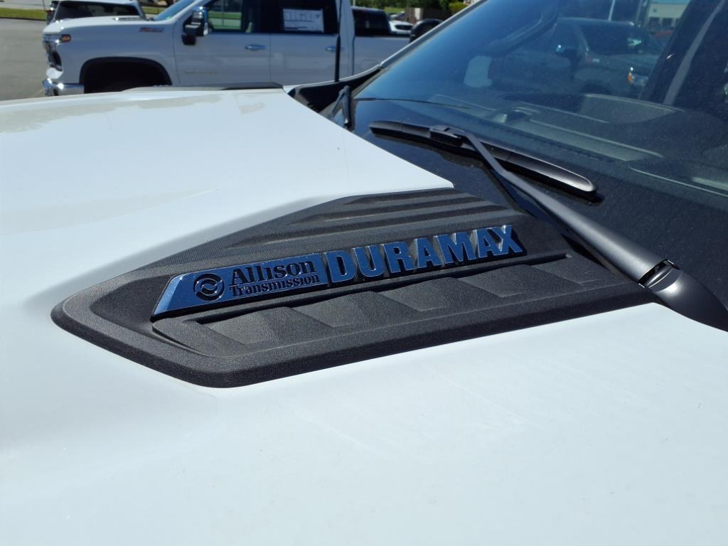 new 2025 Chevrolet Silverado 3500 car, priced at $77,400