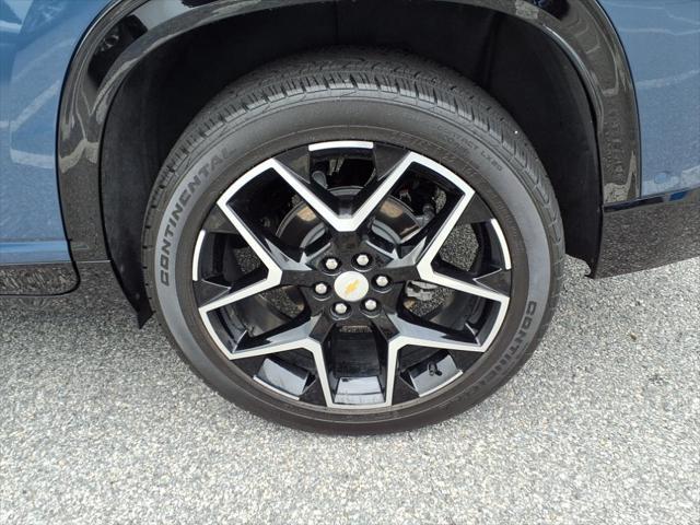 used 2025 Chevrolet Traverse car, priced at $52,782