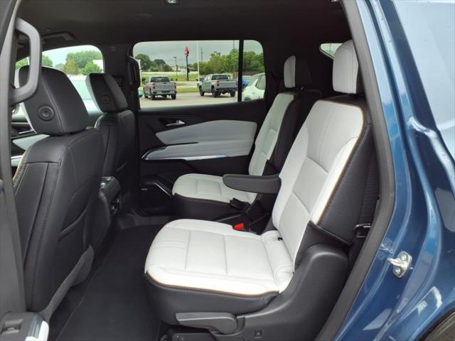 used 2025 Chevrolet Traverse car, priced at $52,782