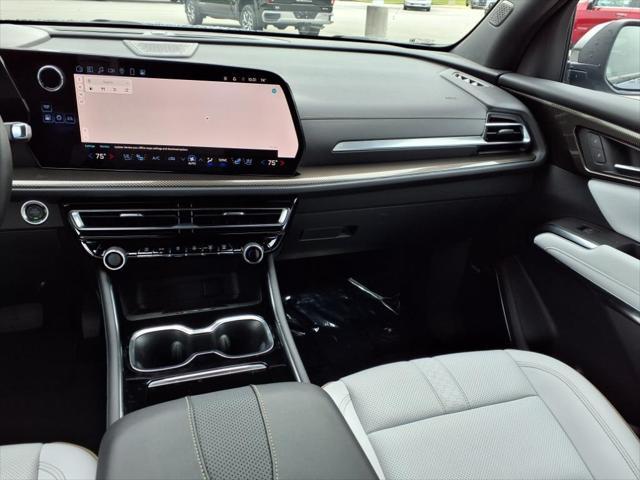 used 2025 Chevrolet Traverse car, priced at $52,782