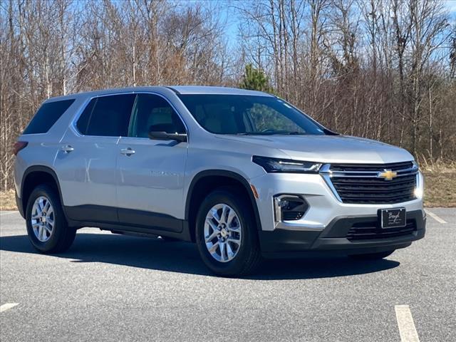 used 2022 Chevrolet Traverse car, priced at $23,882