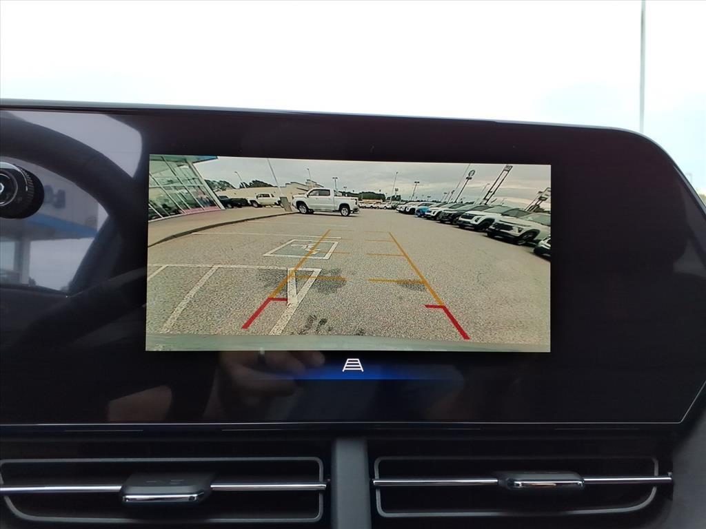 new 2025 Chevrolet Trax car, priced at $24,800