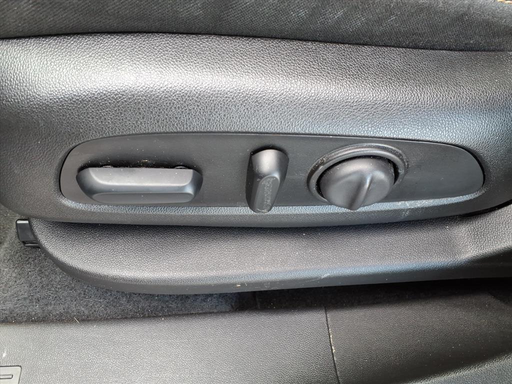 used 2019 Chevrolet Equinox car, priced at $17,882