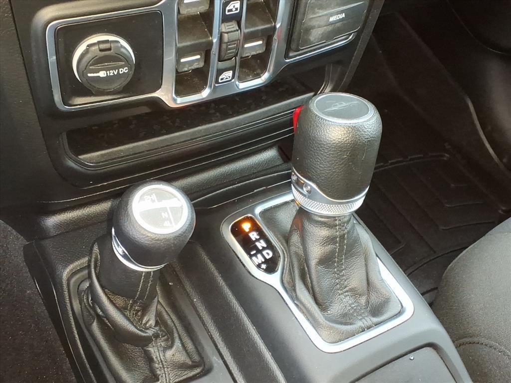 used 2022 Jeep Gladiator car, priced at $28,582