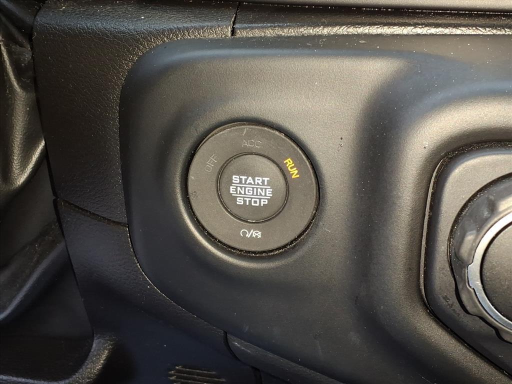 used 2022 Jeep Gladiator car, priced at $28,582