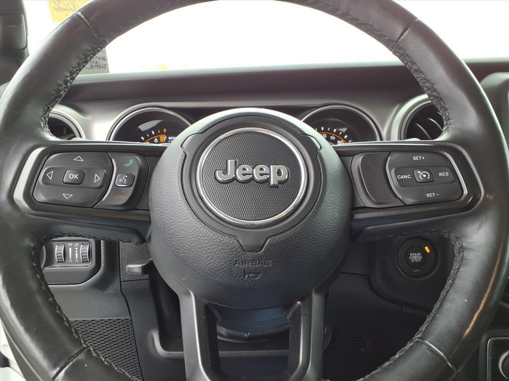 used 2022 Jeep Gladiator car, priced at $28,582