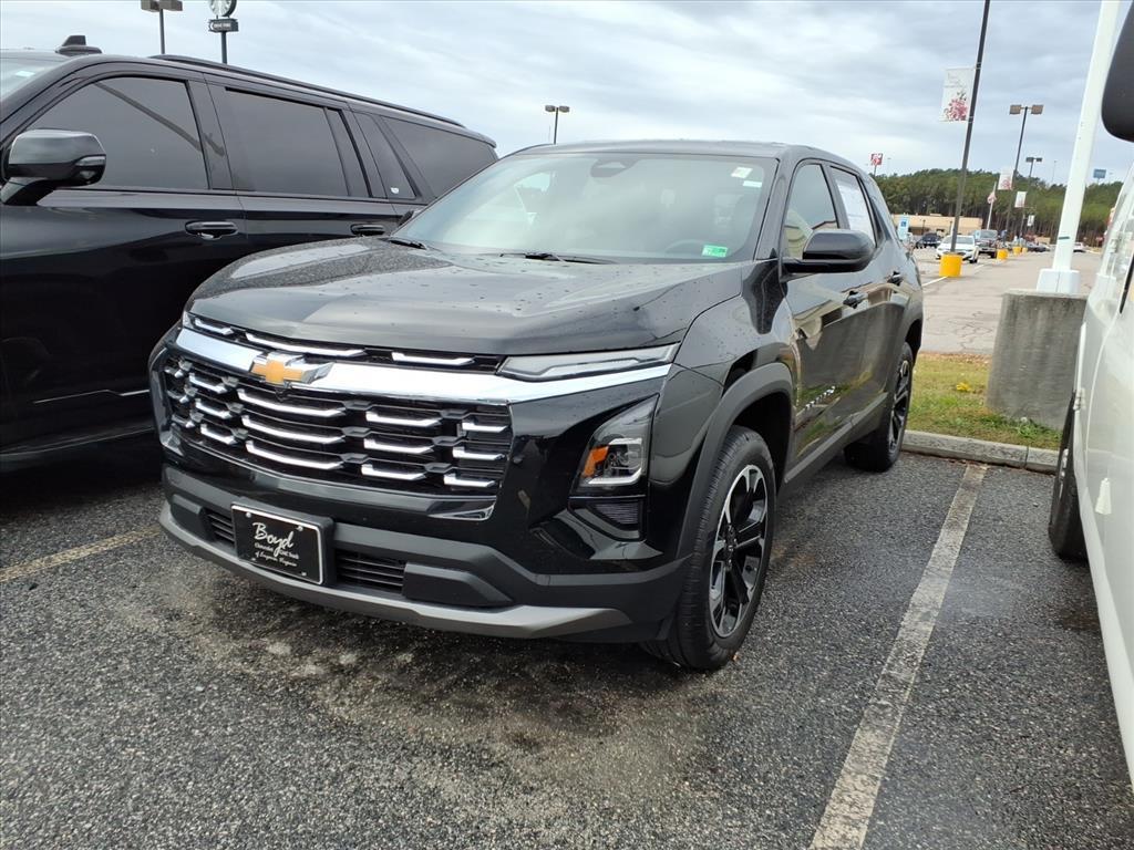new 2026 Chevrolet Equinox car, priced at $31,560