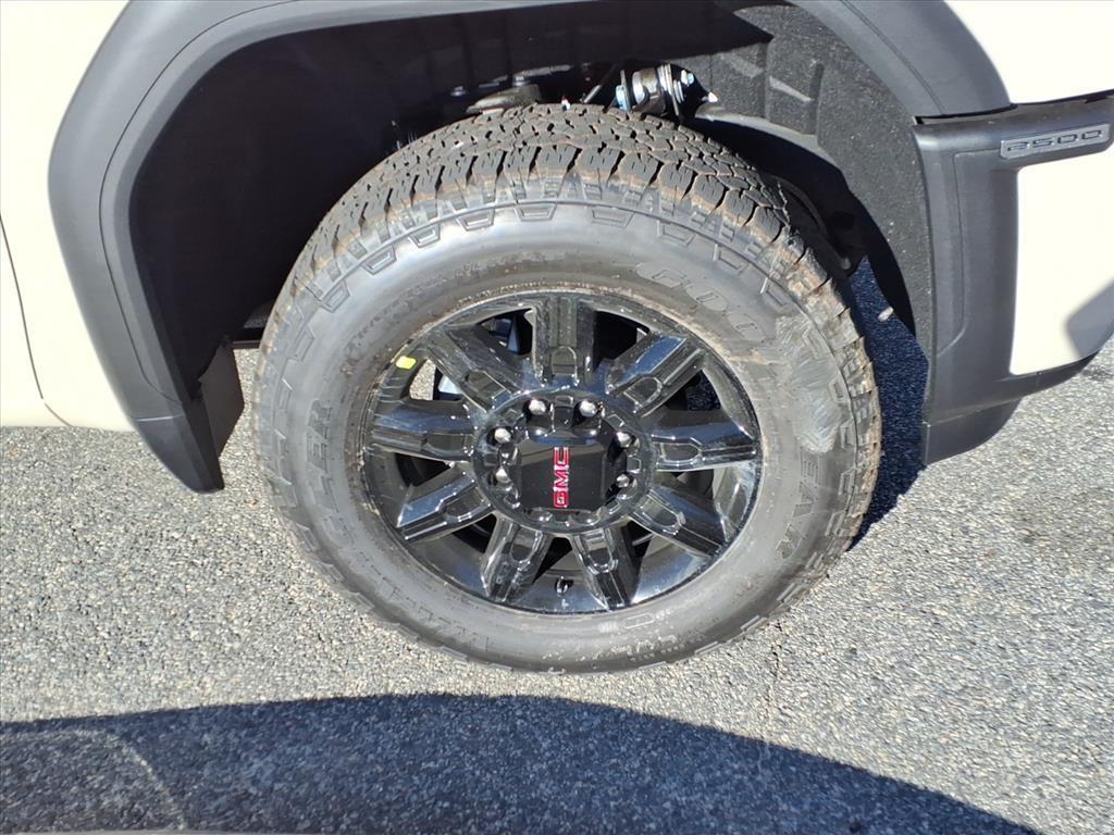 new 2026 GMC Sierra 2500 car, priced at $82,125