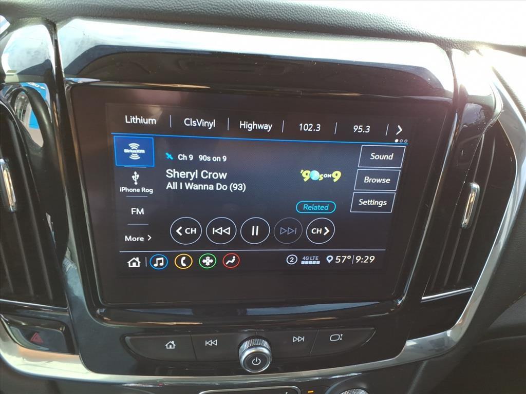 used 2020 Chevrolet Traverse car, priced at $24,482